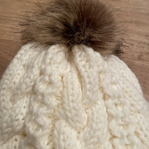 Women’s Pink White Cableknit 50 & Fabulous Sherpa lined beanie removable pom - Picture 3 of 3